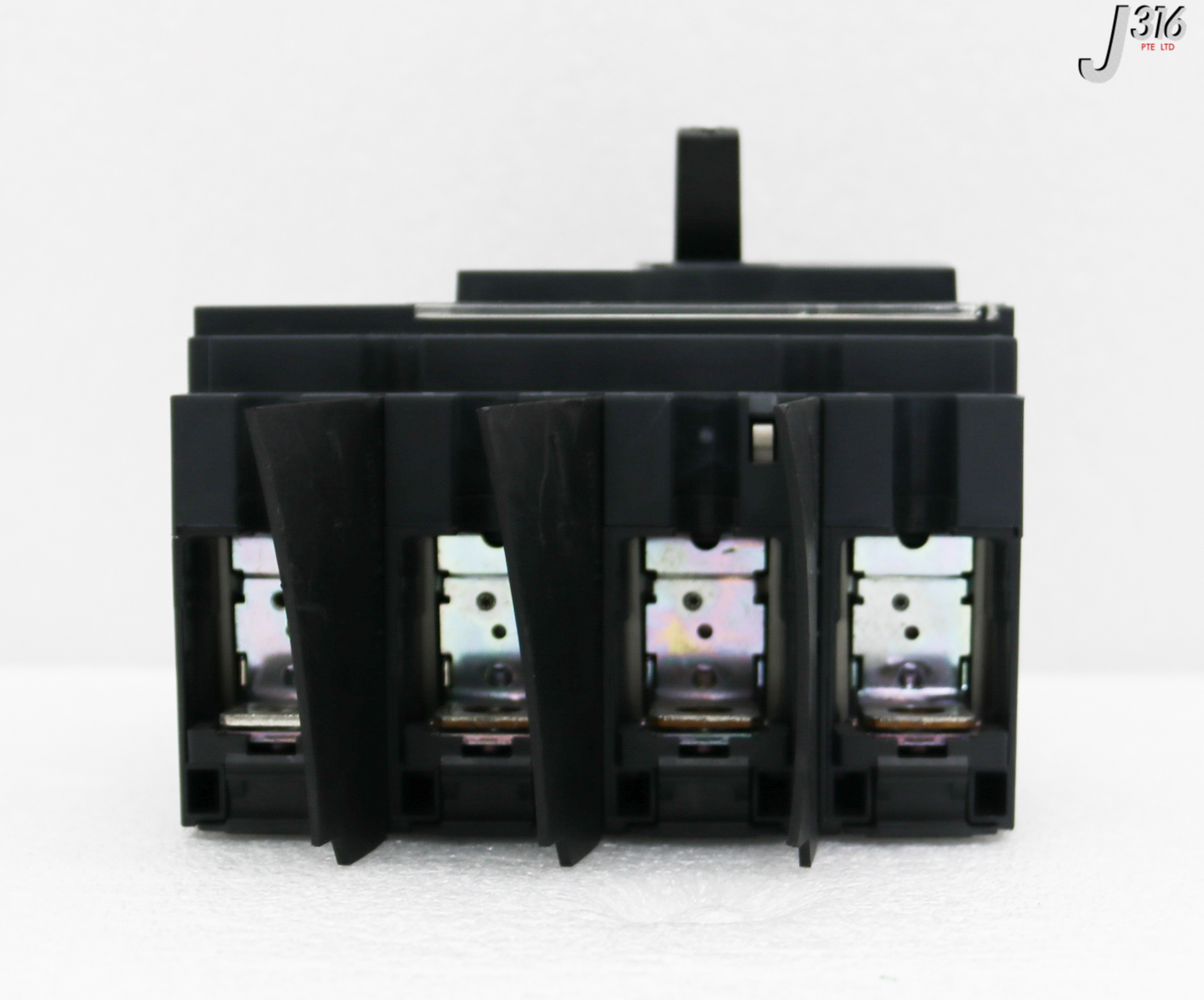 Take！ 33867 SCHNEIDER ELECTRIC 4-POLE CIRCUIT BREAKER, 70/100A, LV429640